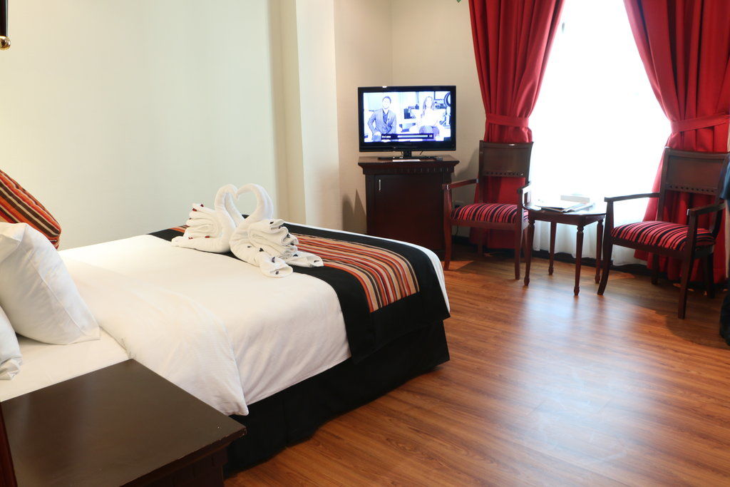 Taj Plaza Hotel Manama Exterior photo