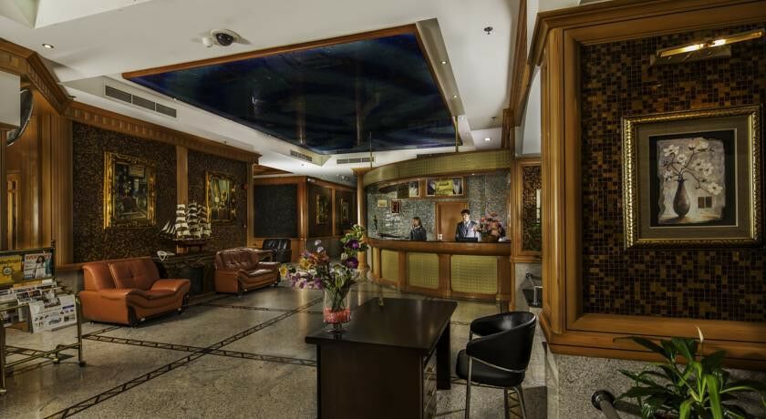 Taj Plaza Hotel Manama Exterior photo